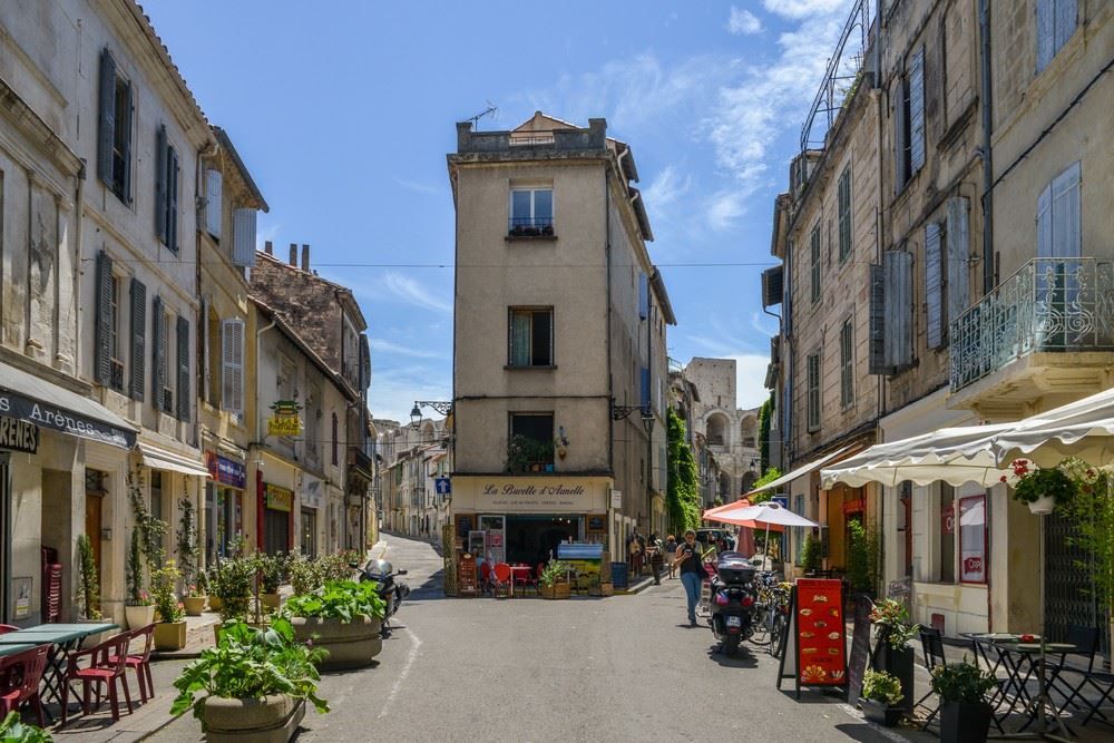 commerce en vente sur ARLES (13200)